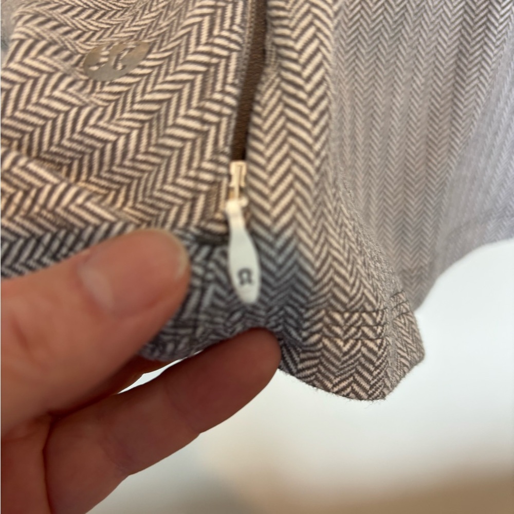 lululemon athletica Gray Long Sleeve Top 8 - Picture 5 of 6